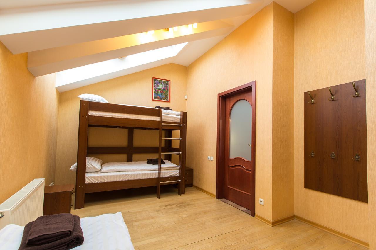 10 Rooms Lviv Exterior photo