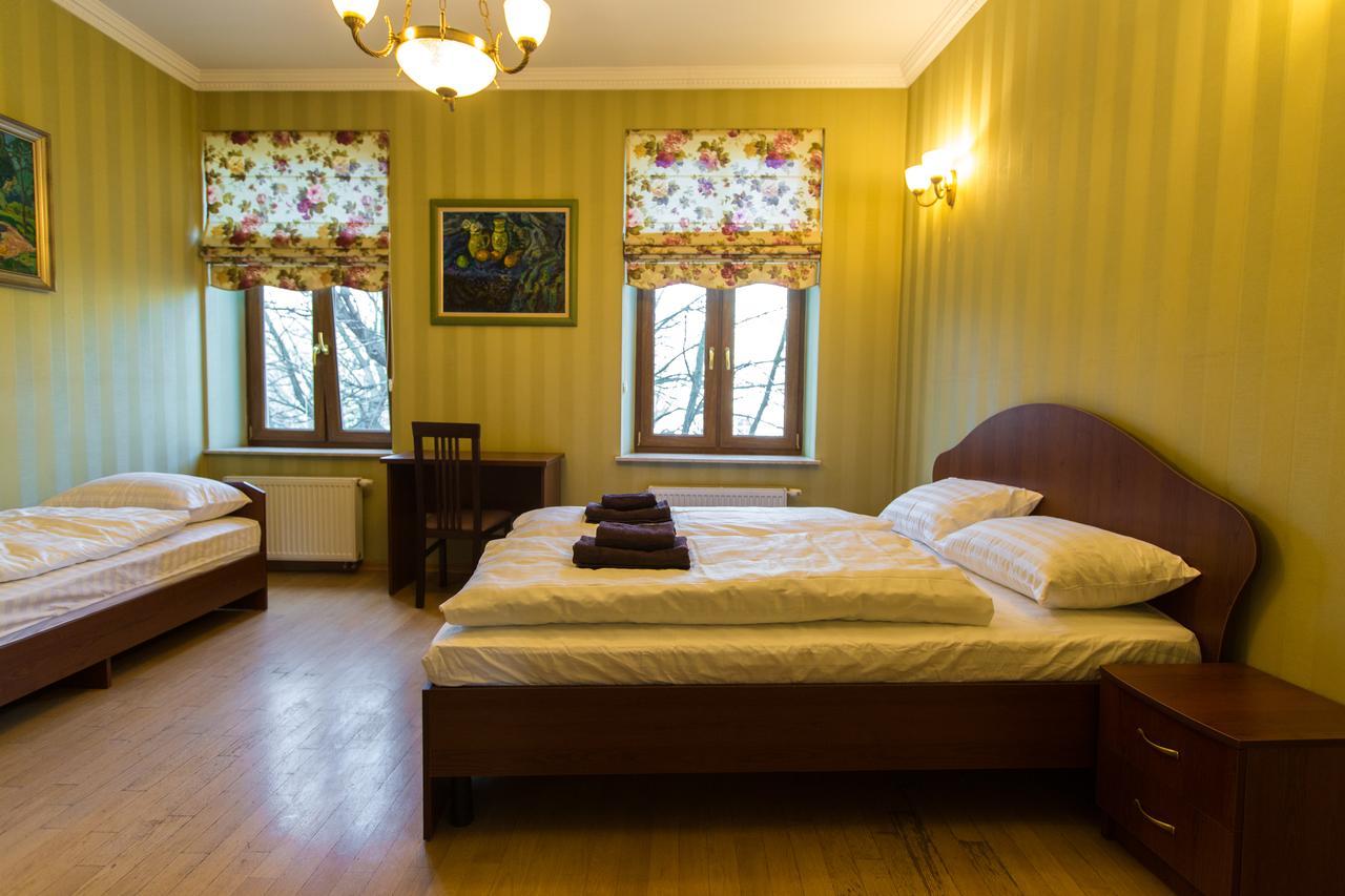 10 Rooms Lviv Exterior photo